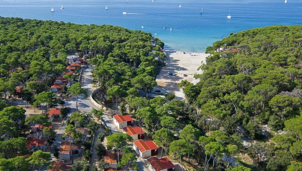 Mobile Home Cube, 3 Bedrooms, Free Parking, Wifi Biograd Na Moru Exterior photo