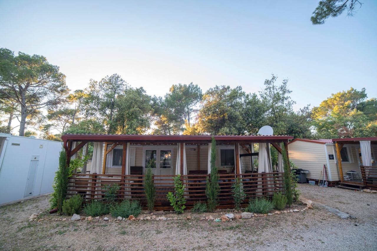 Mobile Home Cube, 3 Bedrooms, Free Parking, Wifi Biograd Na Moru Exterior photo